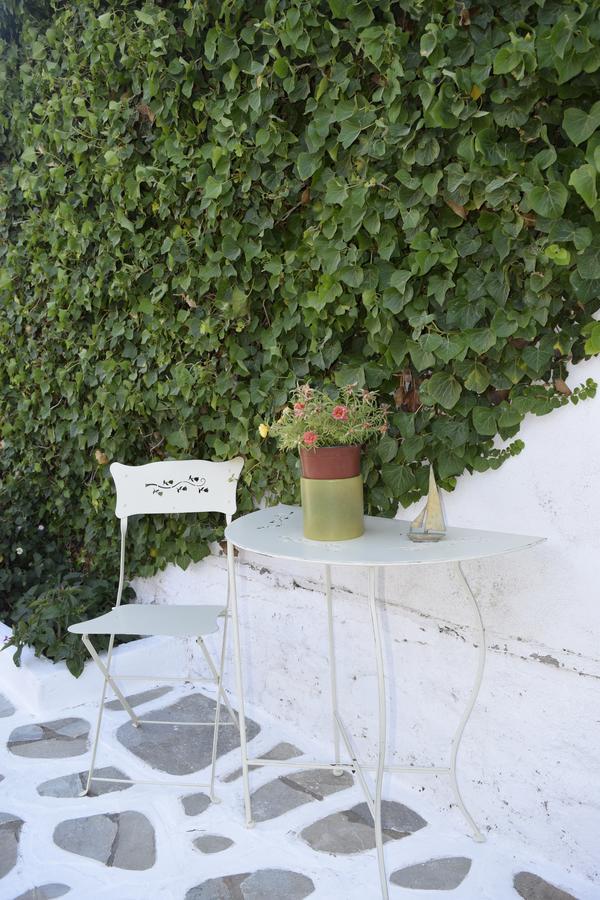 Tzane Studios & Apartments - Steps Away From Golden Beach Chrisi Akti  Exterior foto